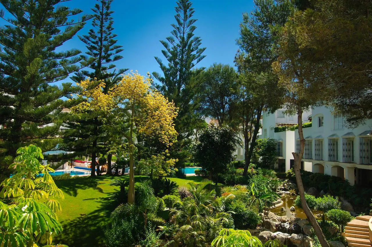 Apartment White Pearl Beach Marbella 0*,  Spain