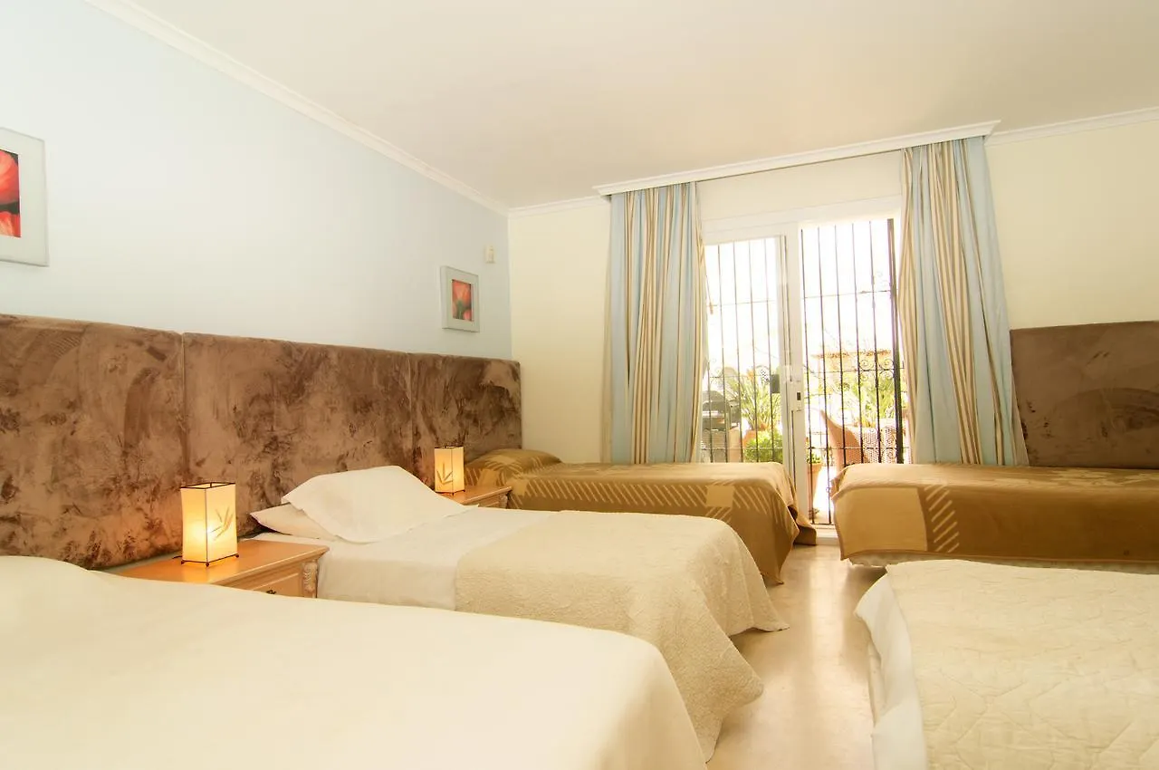 Apartment White Pearl Beach Marbella