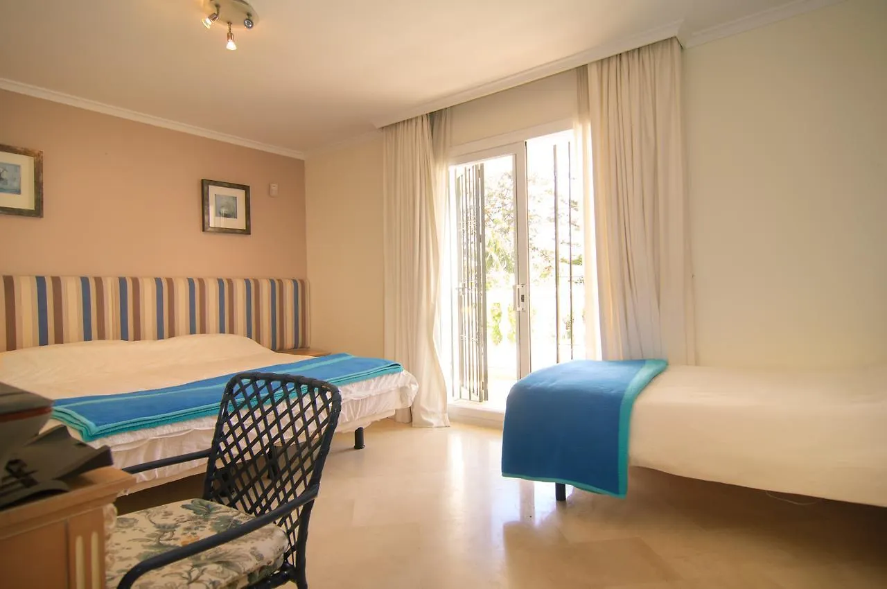 Apartment White Pearl Beach Marbella Spain