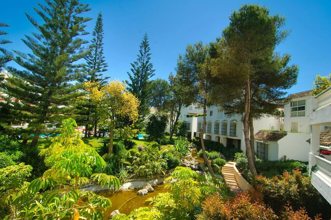 Apartment White Pearl Beach Marbella 0*,