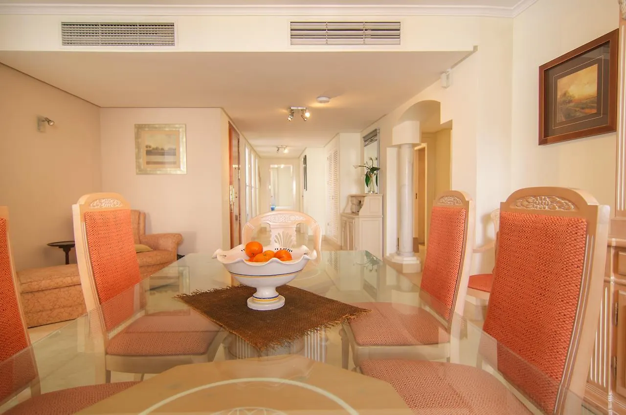 Apartment White Pearl Beach Marbella