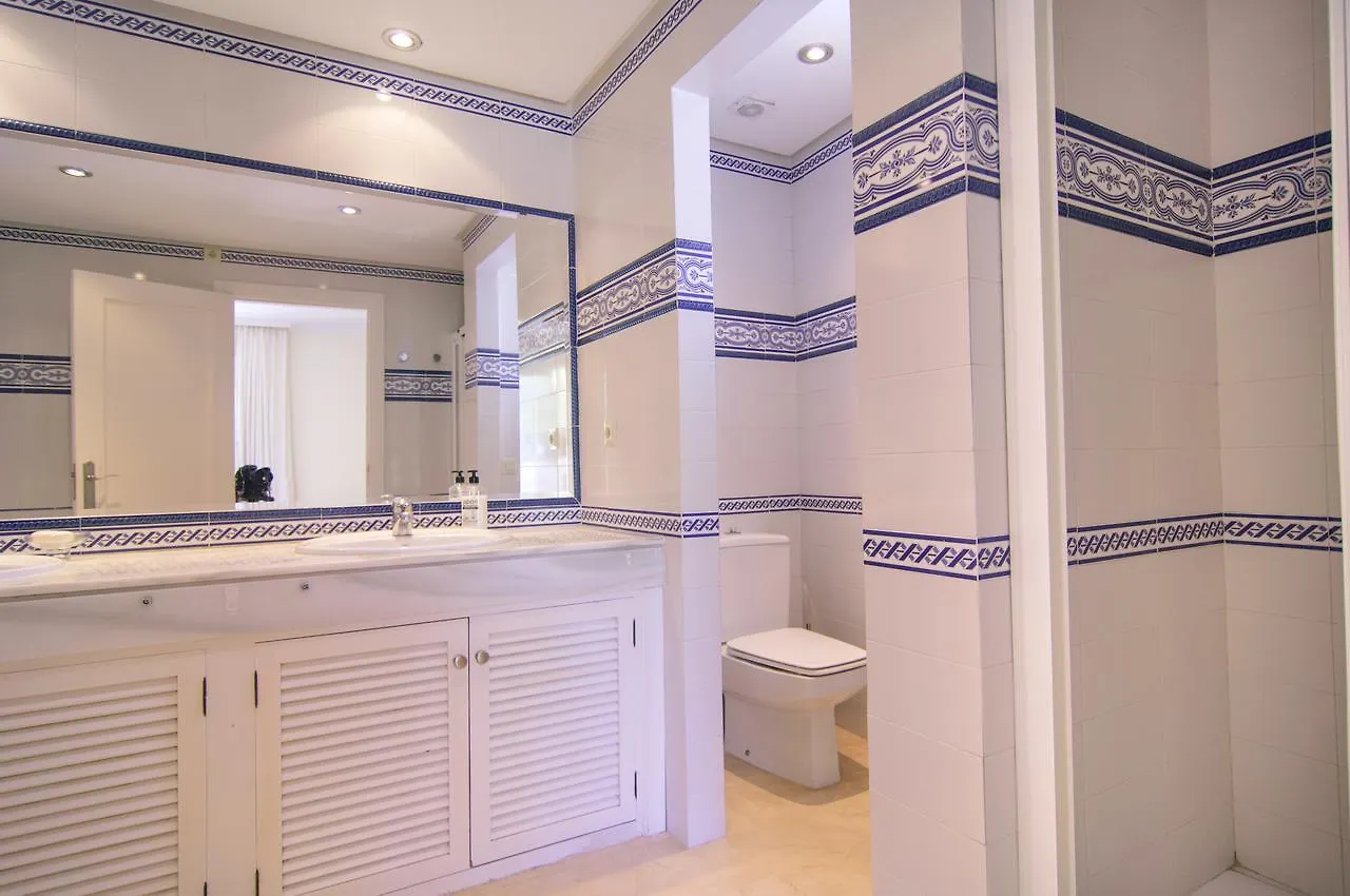Apartment White Pearl Beach Marbella