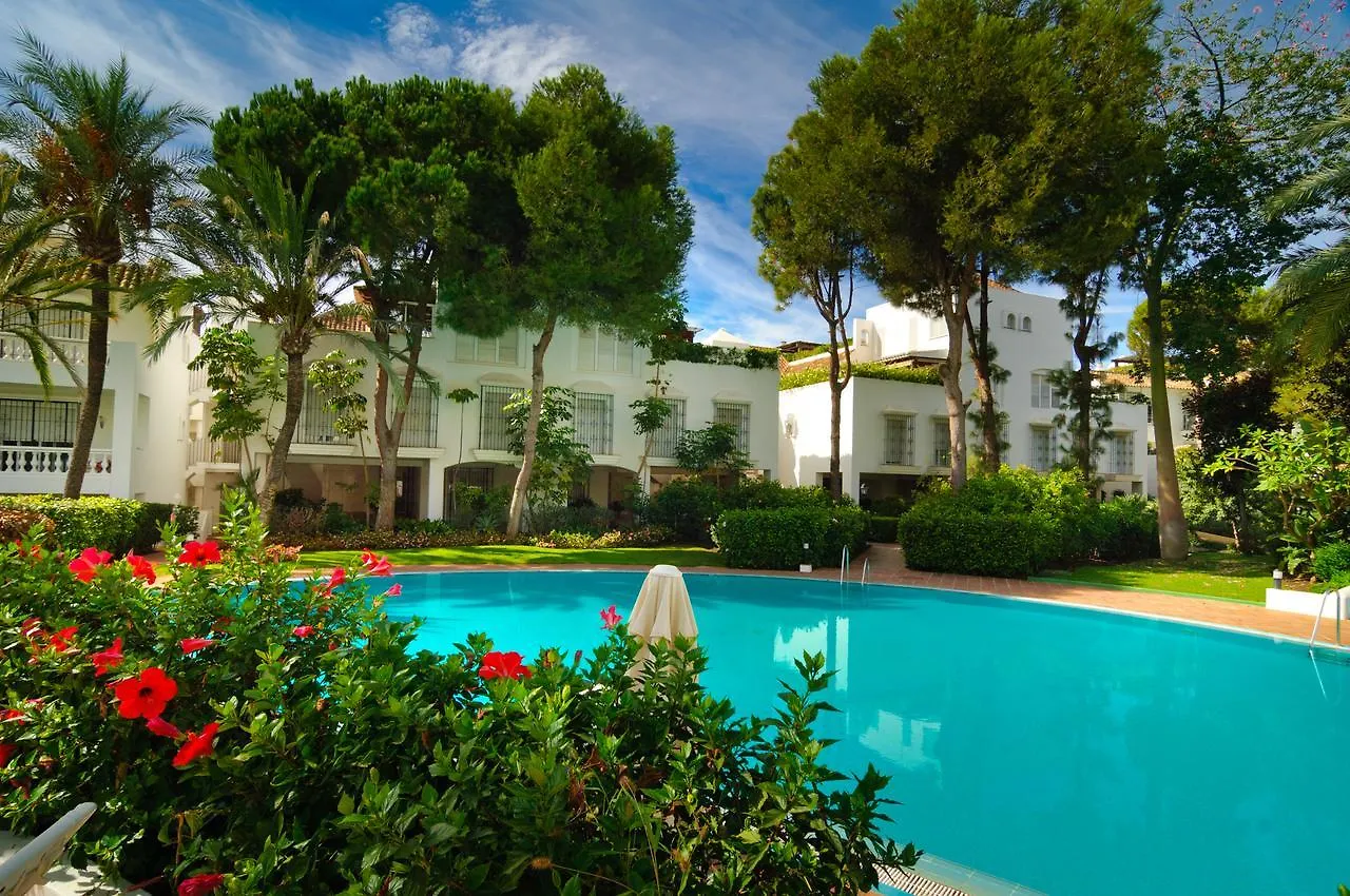Apartment White Pearl Beach Marbella