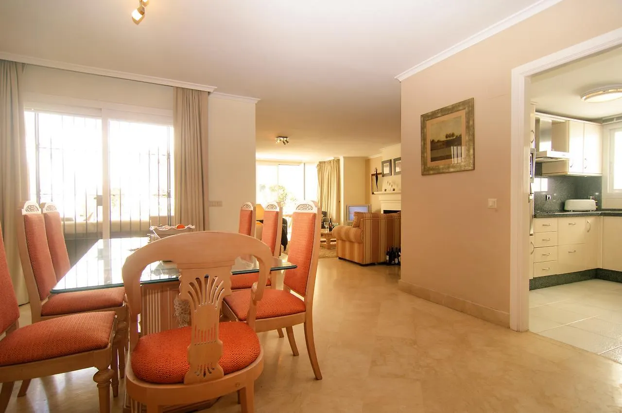 Apartment White Pearl Beach Marbella