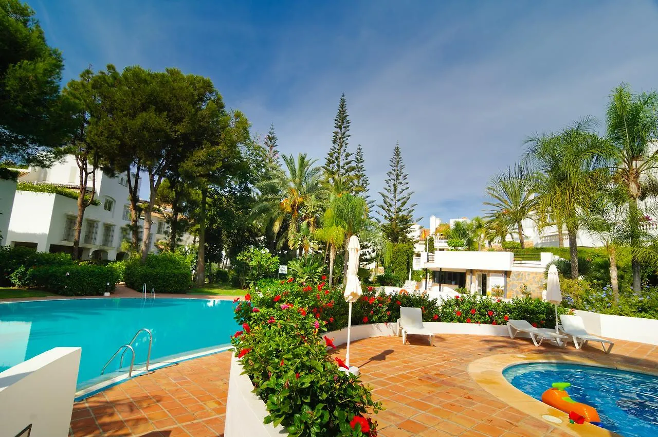 Apartment White Pearl Beach Marbella